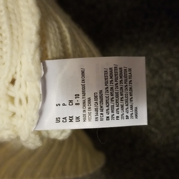 American Eagle Colorful Snowflake Sweater - Picture 4 of 8